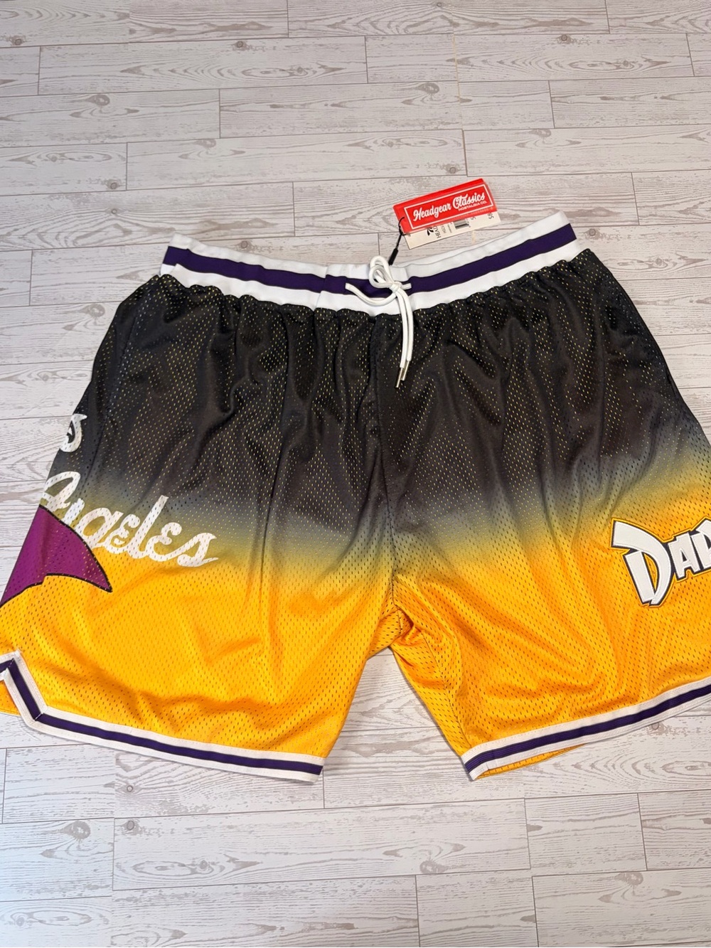NEW 5XL Dark Wing Duck Los Angeles Basketball Shorts HAS MINOR STAINS PRICE✂️